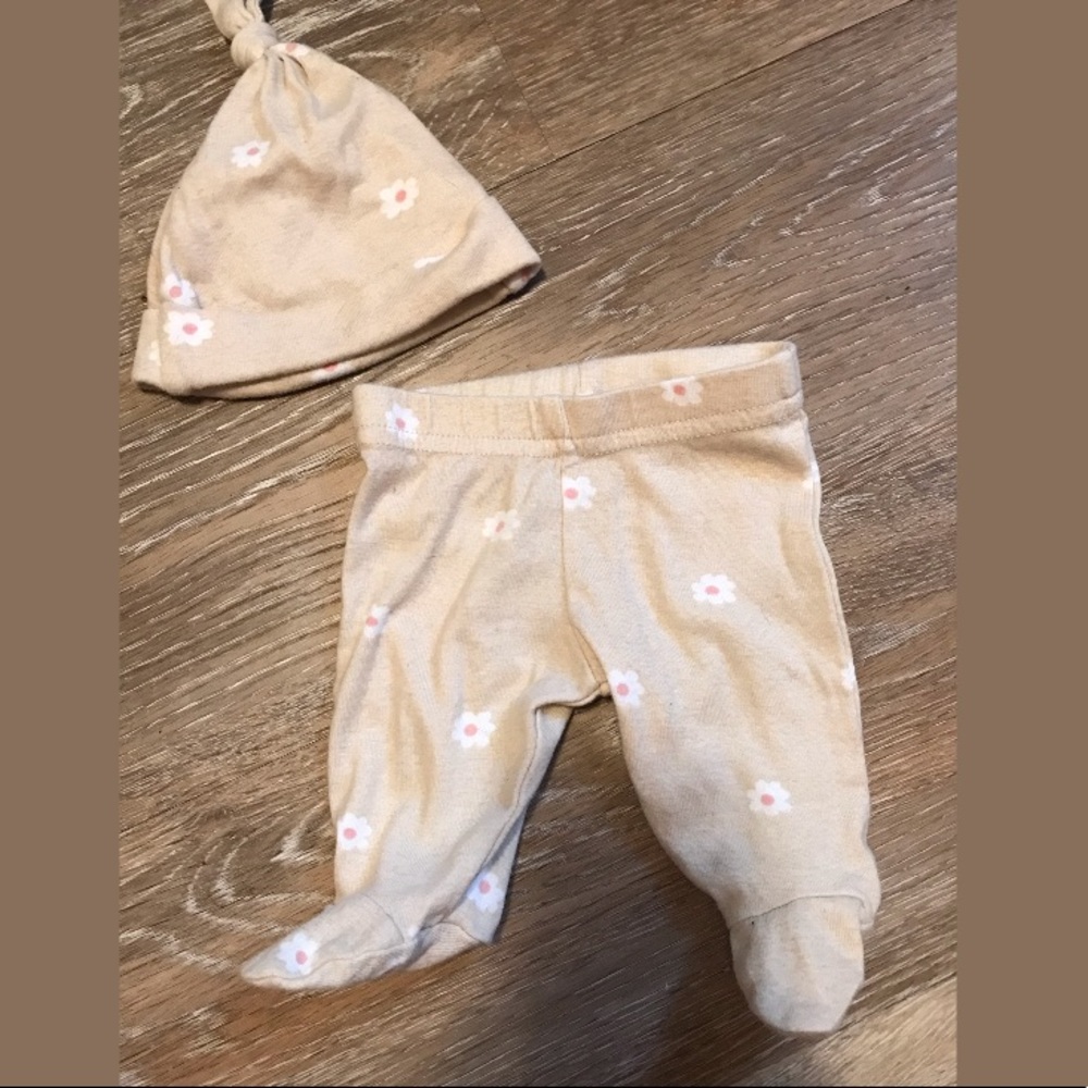 PREEMIE pants & hat matching floral set.